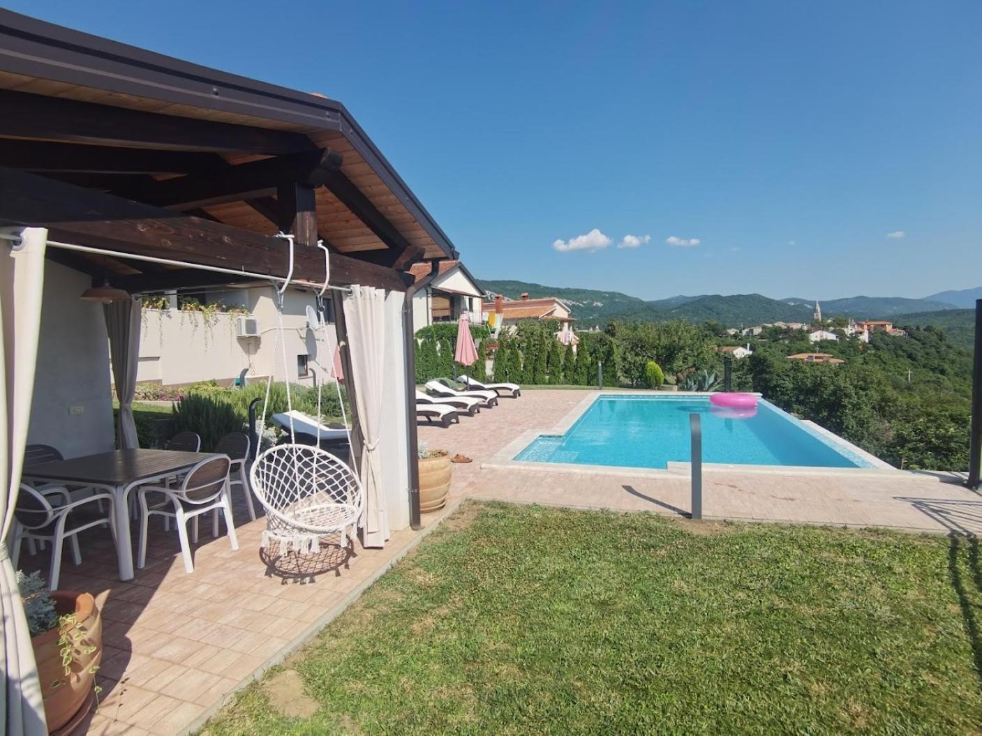Home Andrea With Infinity Salty Pool Roč Εξωτερικό φωτογραφία