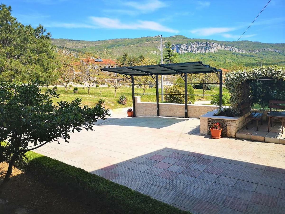 Home Andrea With Infinity Salty Pool Roč Εξωτερικό φωτογραφία